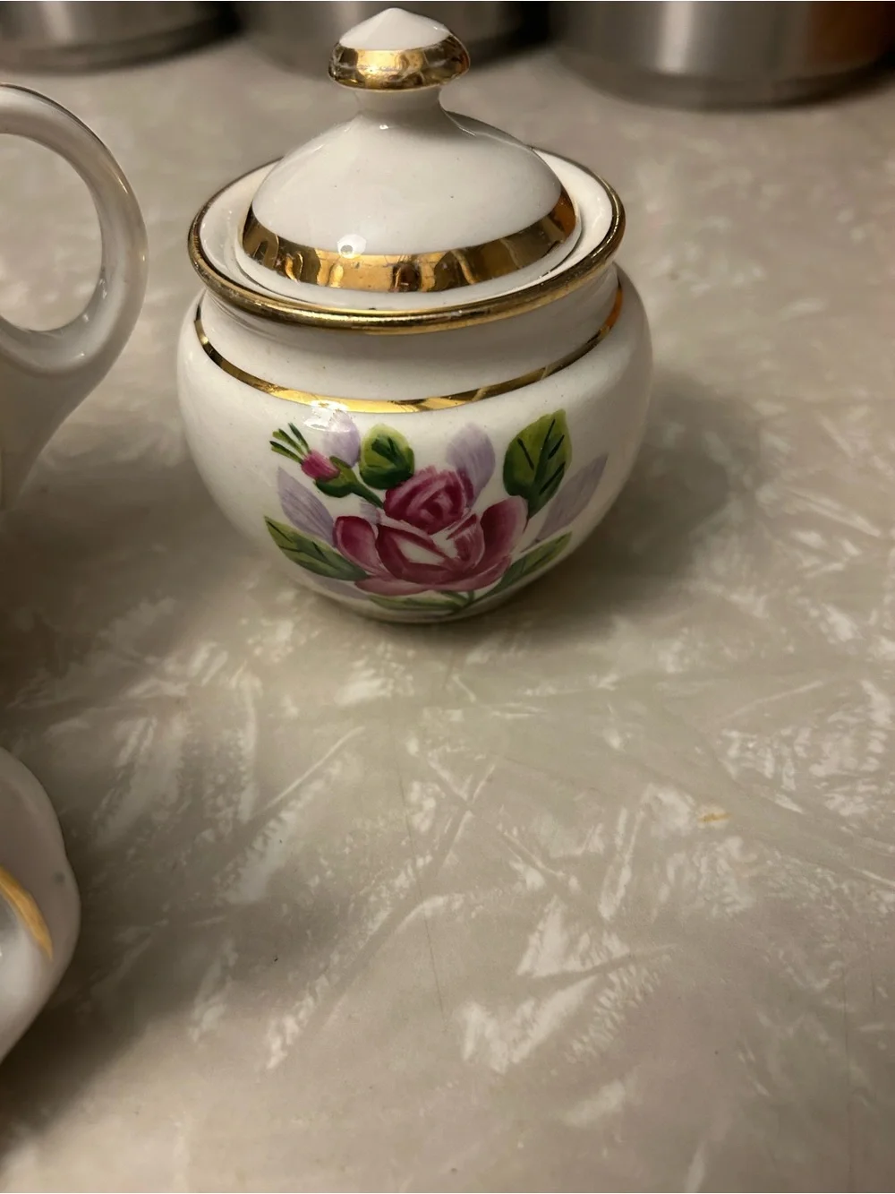 N/A elegant porcelain